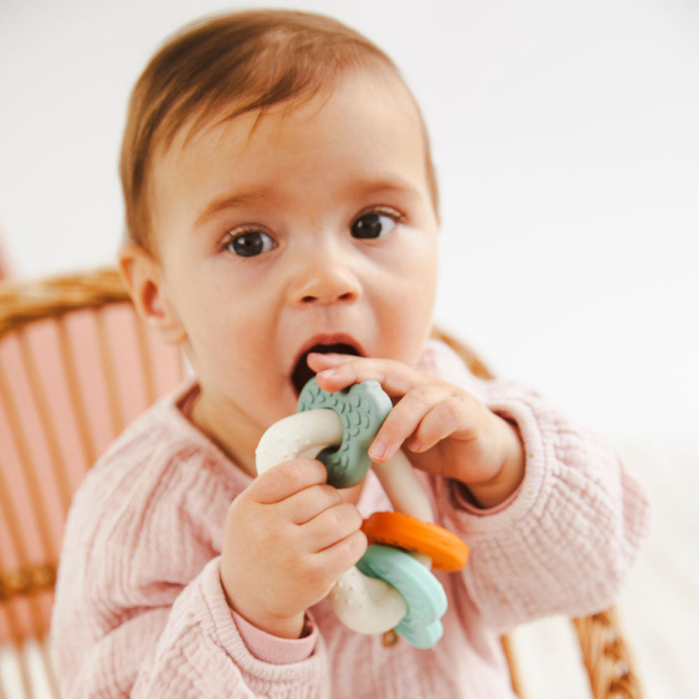 Textured teething keys